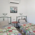 Splendid Bungalow, 300 Meters From The Beach