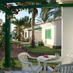 Bungalows Campo De Golf