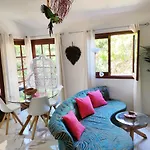 Luxury Bungalow”Paradise Birds”