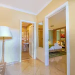 Casa Leon Royal Retreat