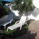 Chalet 2 Dormitorios, Cerca Cc Yumbo