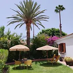 Bungalow Tropical Con Piscina Y Aire Acondicionado