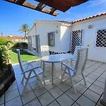 Una Casa, Il Sole E Il Mare, Un Paradiso