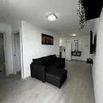 5 Minutes To Beach - Heated Pool