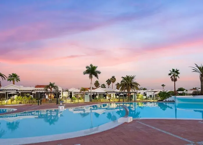 Maspalomas Lago Canary Sunset