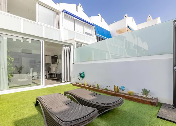 Villa Alessandra, Your Private Garden!