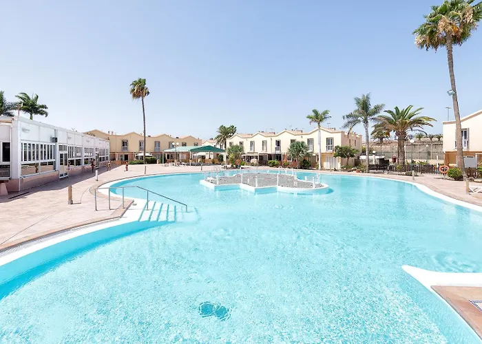 Villetta Green Oasis Club