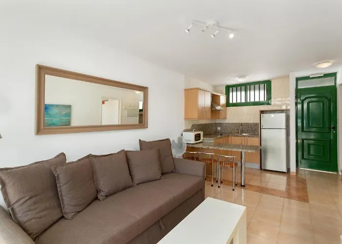 Tirma - 1 Bedroom Apartment Close To Beach And Yumbo Centre