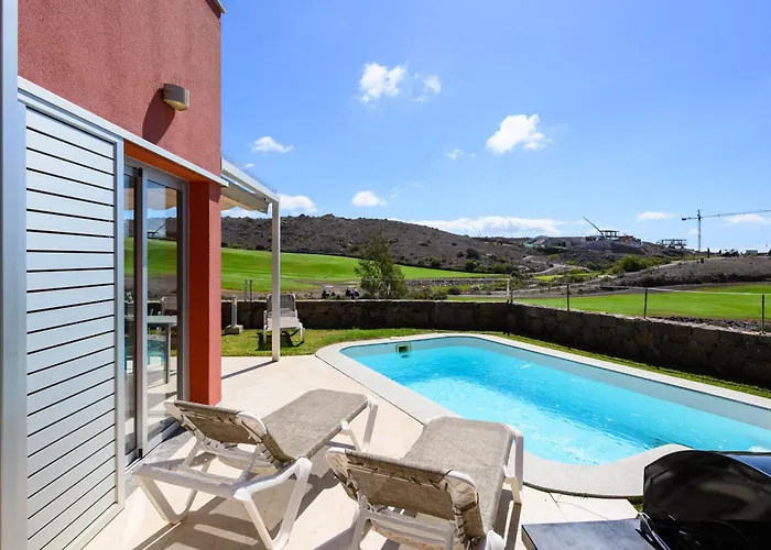 Villa In Salobre With Private Pool & Stunning View