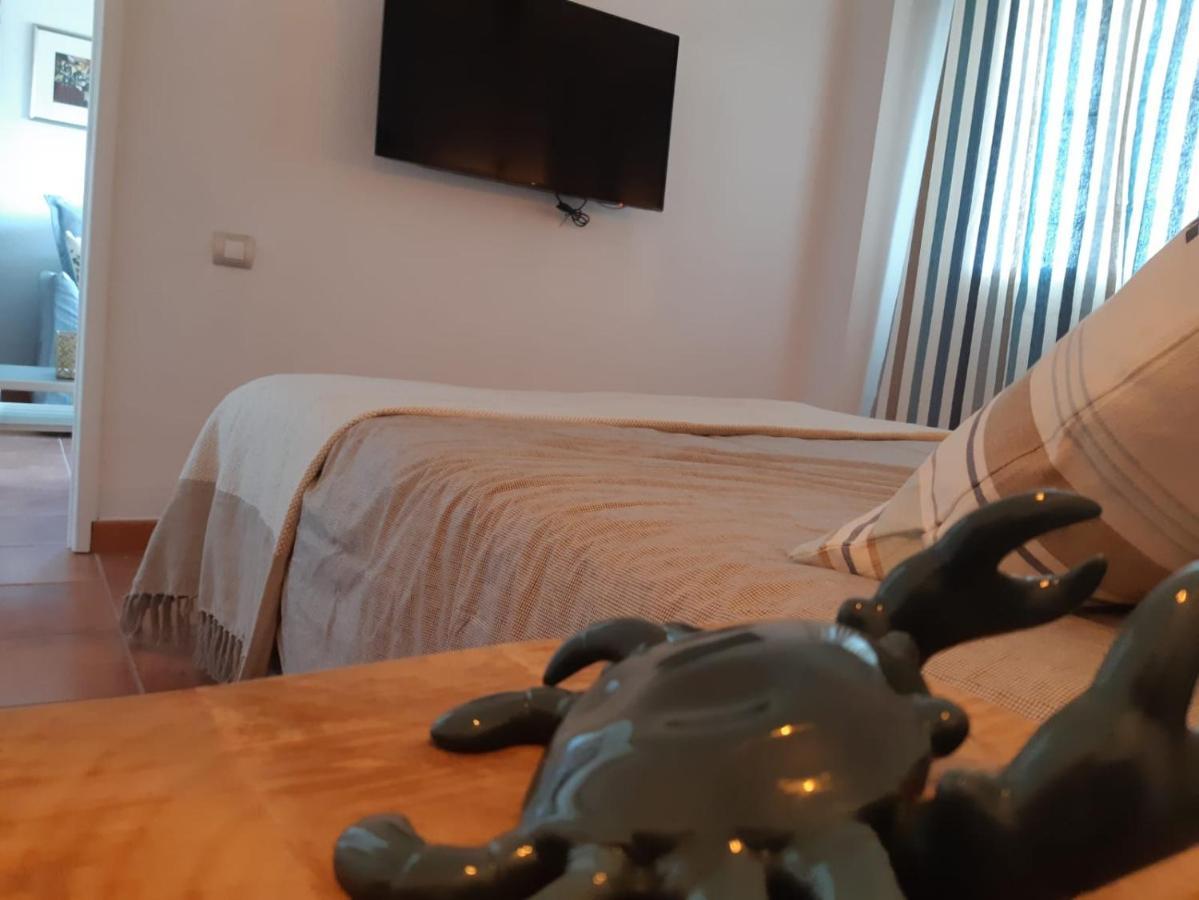 5 Min Walk From Yumbo! 128 Apartment