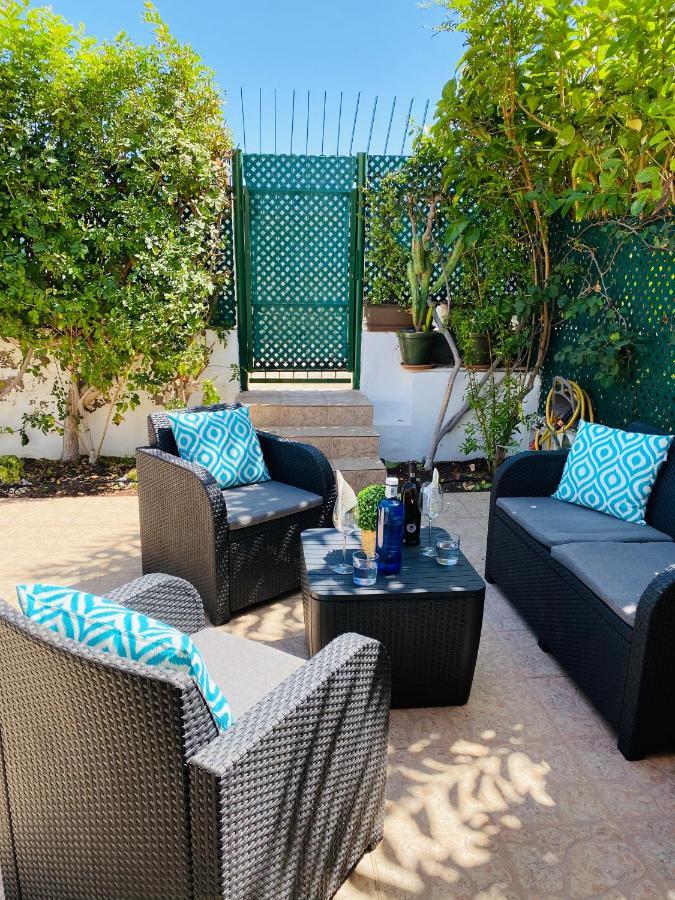 Porches Apartment *