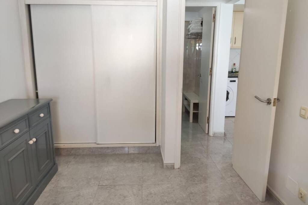 1 Bedroom Next Yumbo Center Holiday home Maspalomas (Gran Canaria)