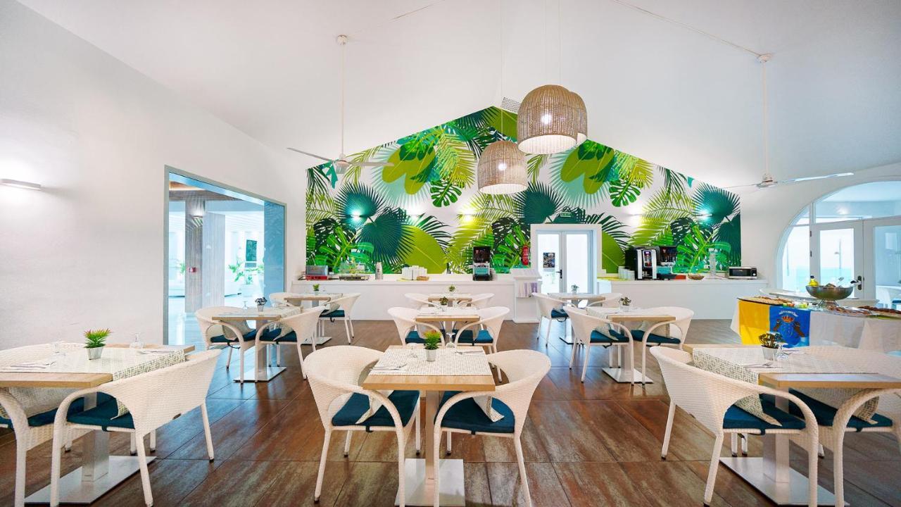 Canary Garden Club 3*