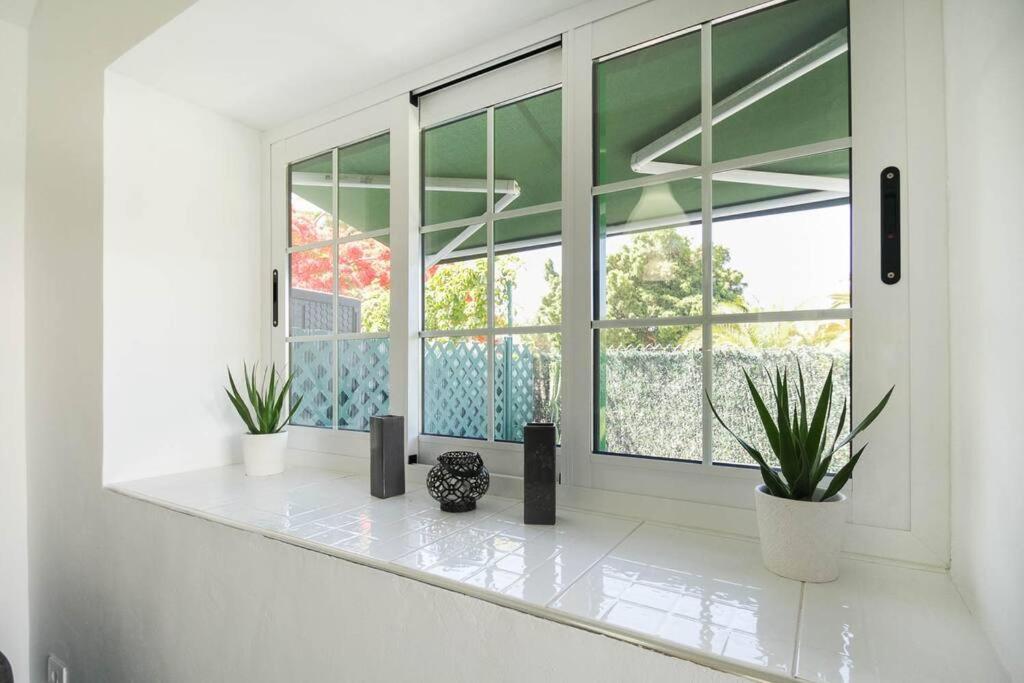 Apartment Cozy & Modern W/private Garden Bbq+wifi