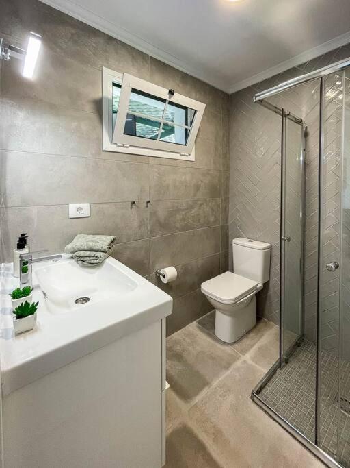 Apartment Cozy&modern W/private Garden Bbq+wifi *