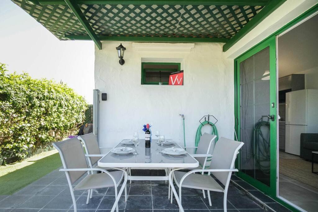 Apartment Cozy & Modern W/private Garden Bbq+wifi