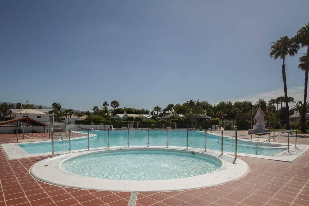Apartment Cozy & Modern W/private Garden Bbq+wifi