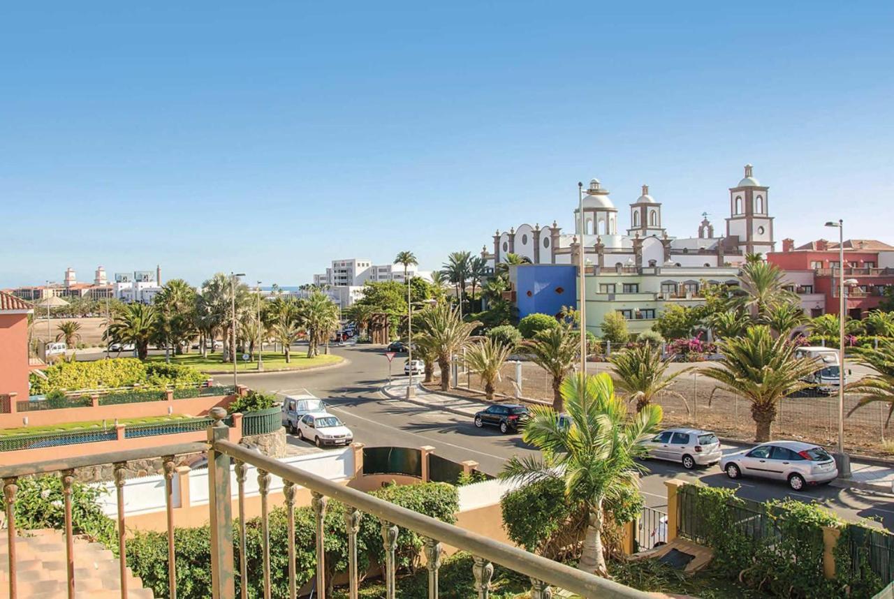 Salvador Villa