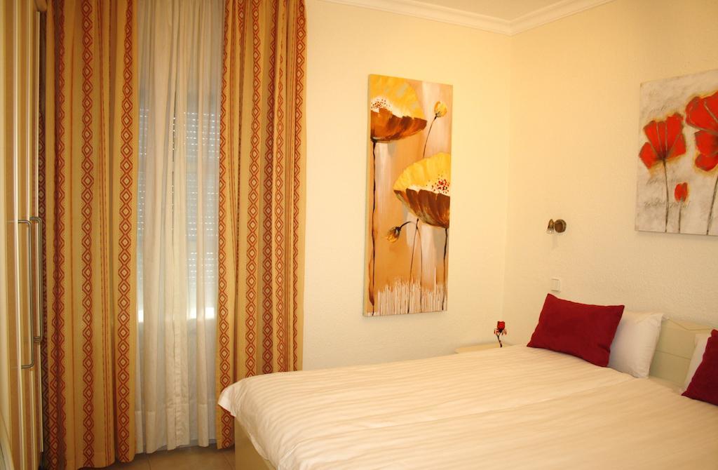 Tisaya Golf Apartment