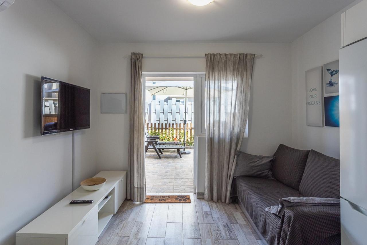 Flatguest - Green Oasis Ferly's Piscina En Reformas Ferienhaus *