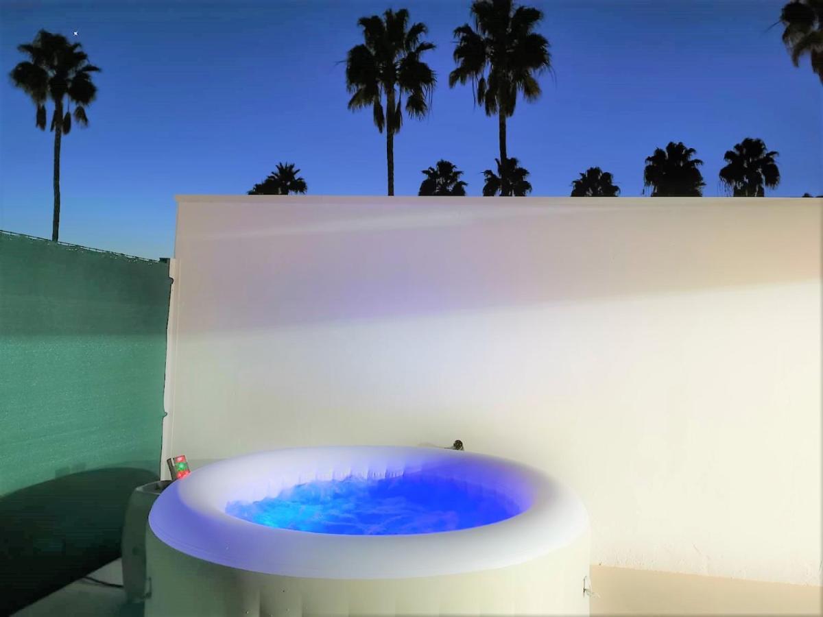 Aquarium Private Jacuzzi, 3 Bedrooms, Ac And Bikes Huoneisto Maspalomas (Gran Canaria)