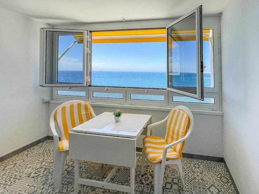 Huoneisto Ocean Front