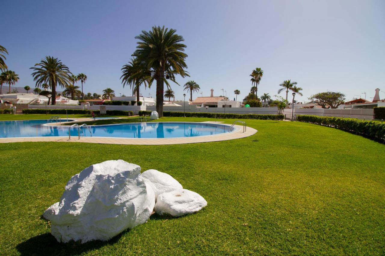 Holycan Bungalow - Solarium & Garden Holiday home *