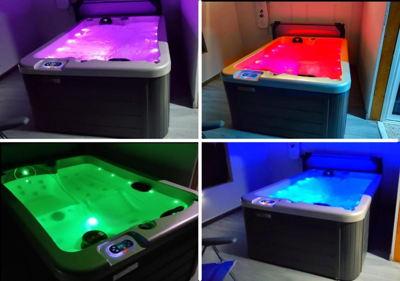 Lomamökit Luxury With Privacy And Jacuzzi