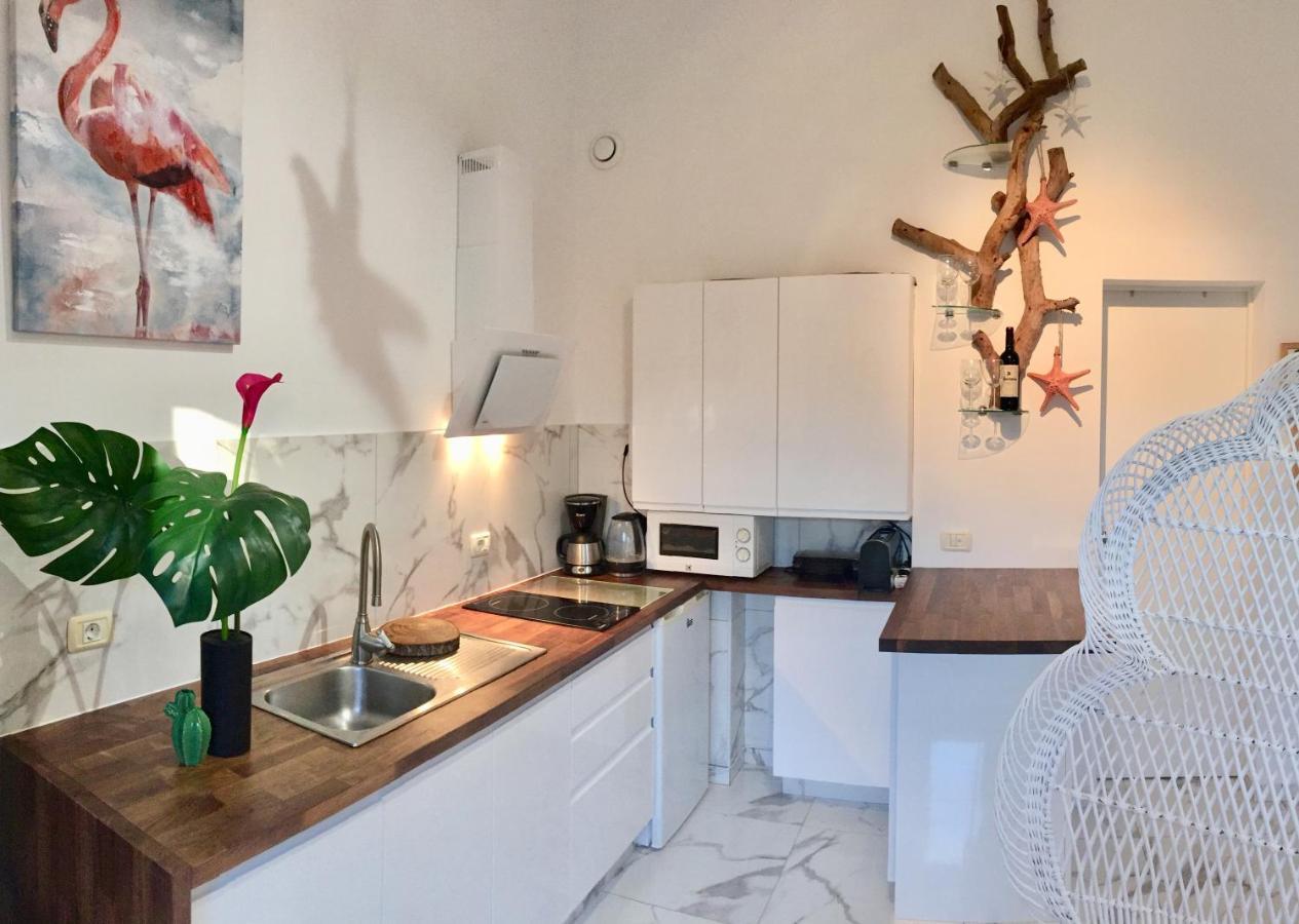 Apartment Luxury Bungalow”paradise Birds”