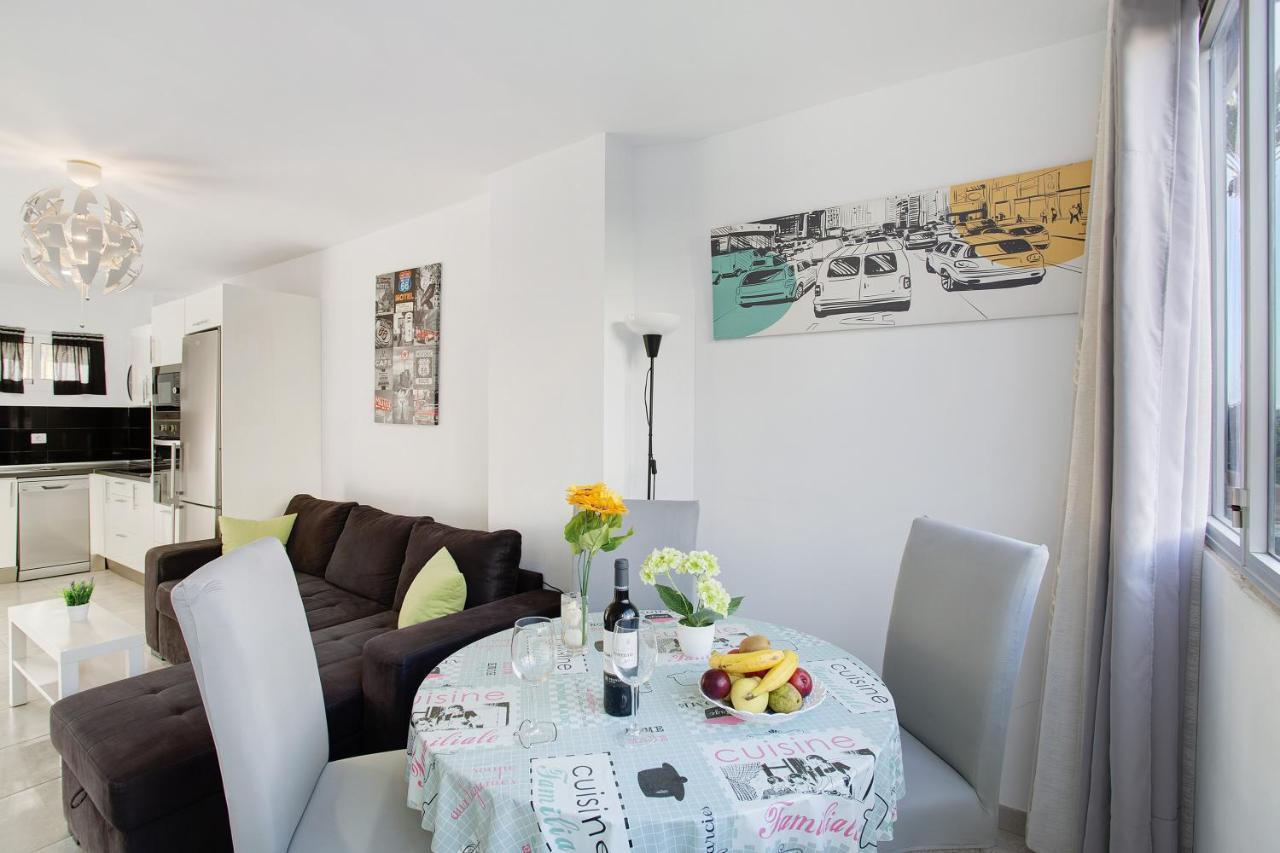 Playa Del Aguila Appartement *