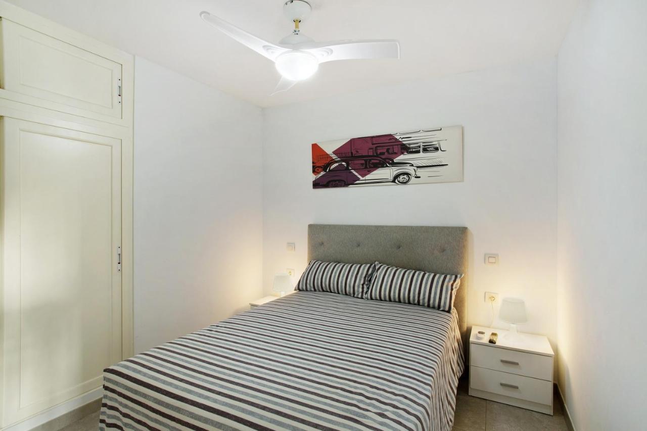 Playa Del Aguila Appartement *