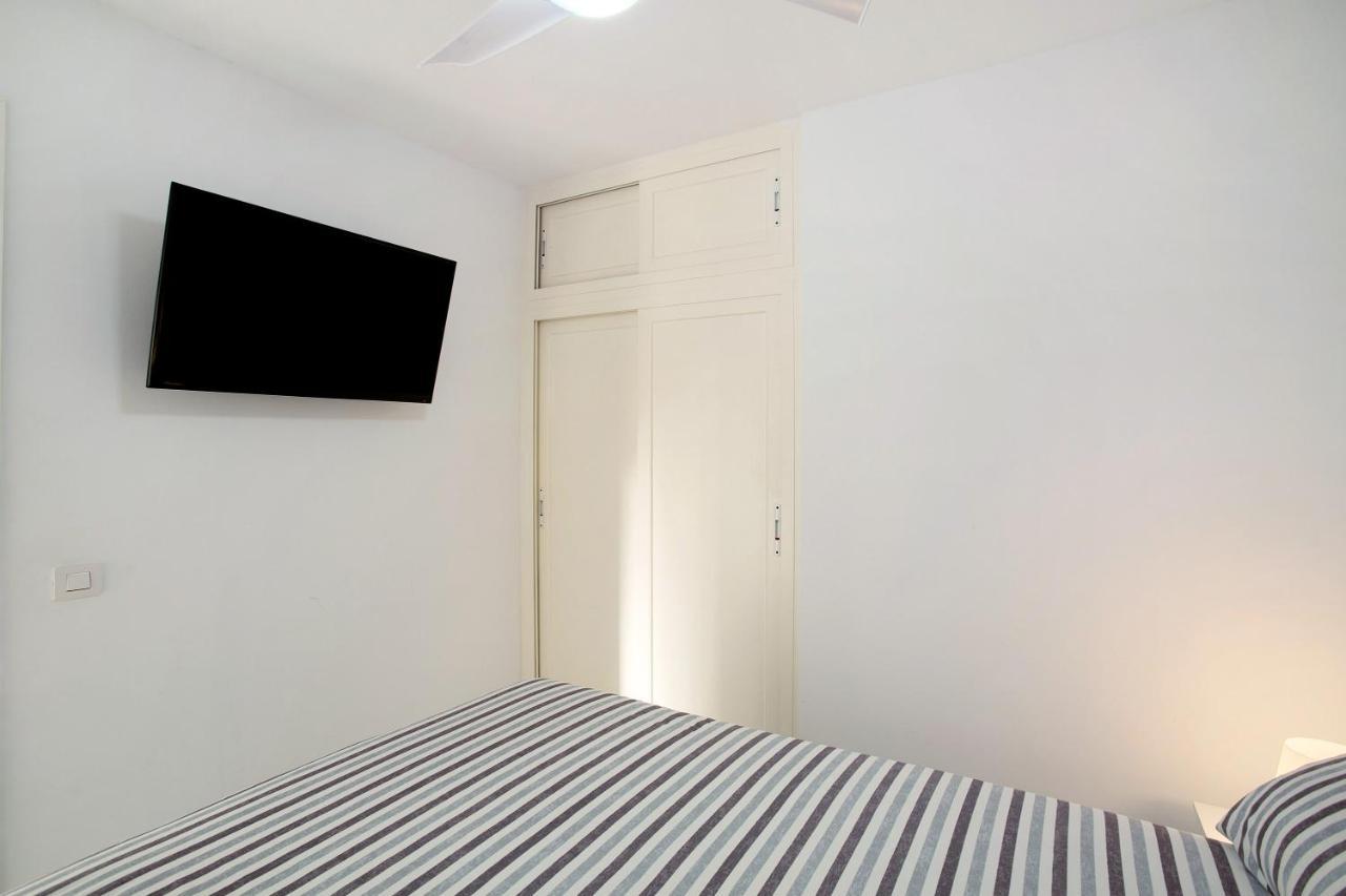 Playa Del Aguila Appartement *