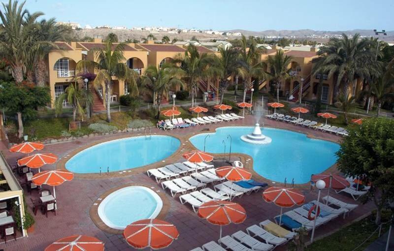 Confortable Con Piscina Apartment