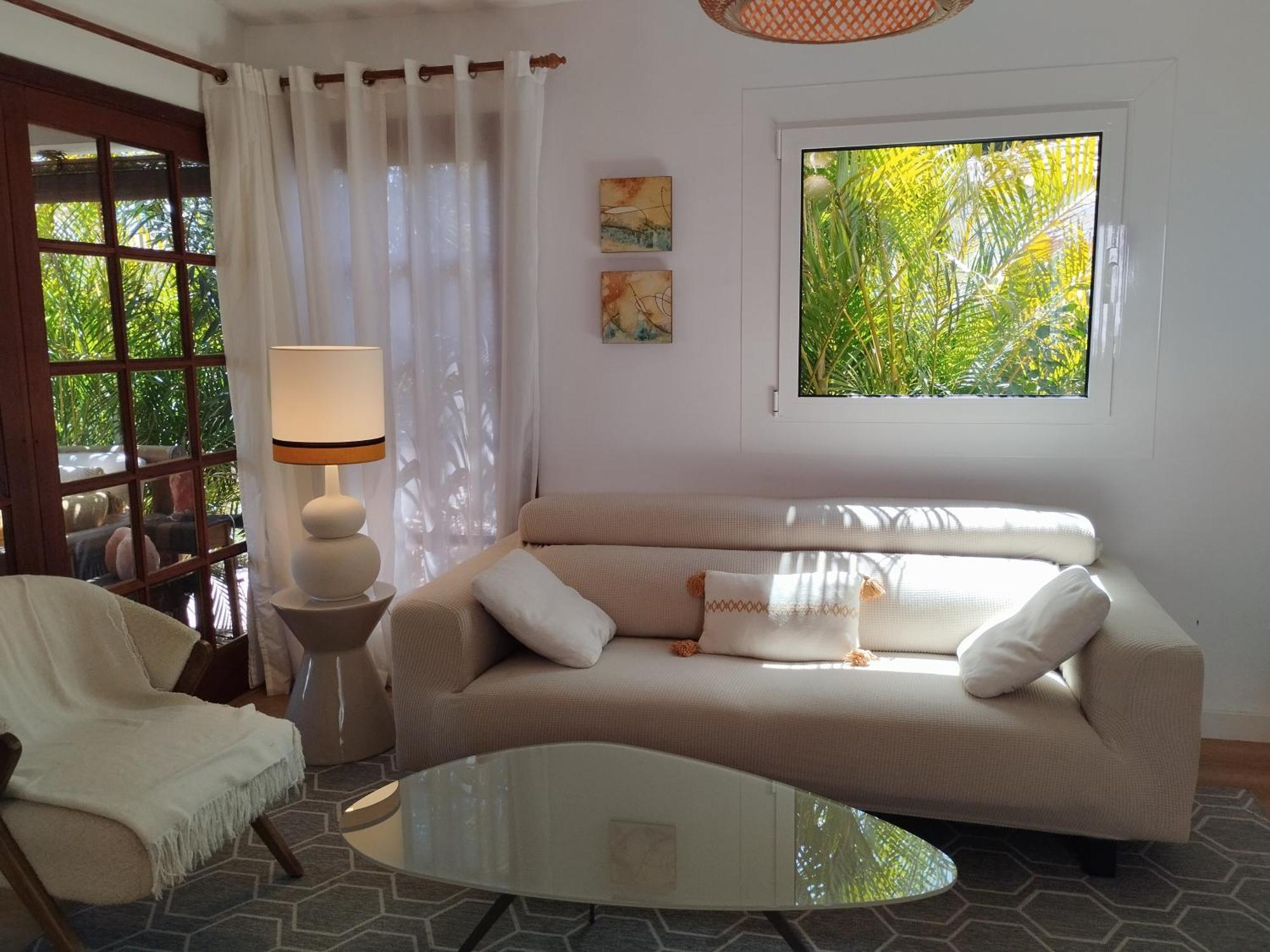 Tropical Con Piscina Y Aire Acondicionado *