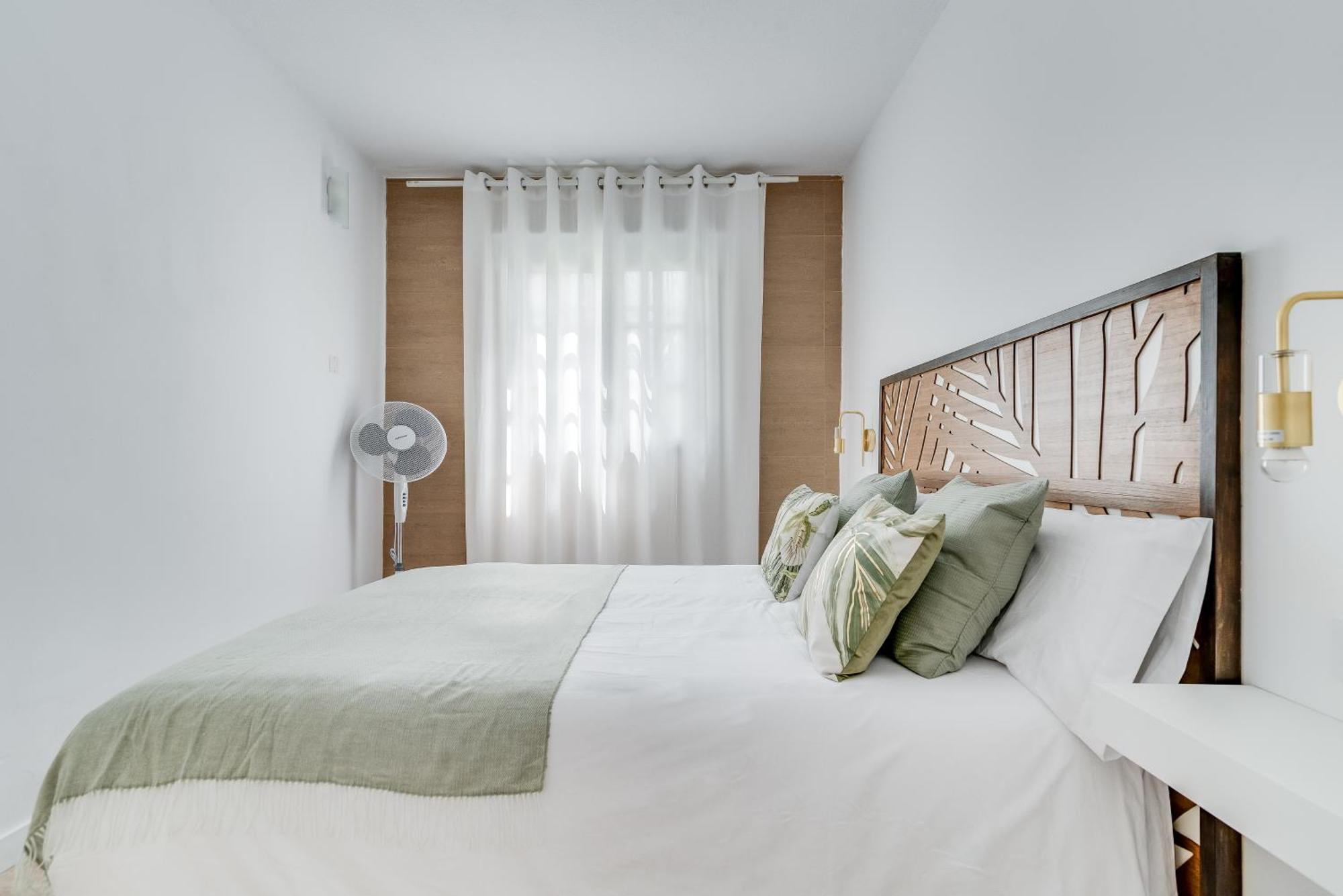 Huoneisto Home2book Stylish Terrace & Bbq,