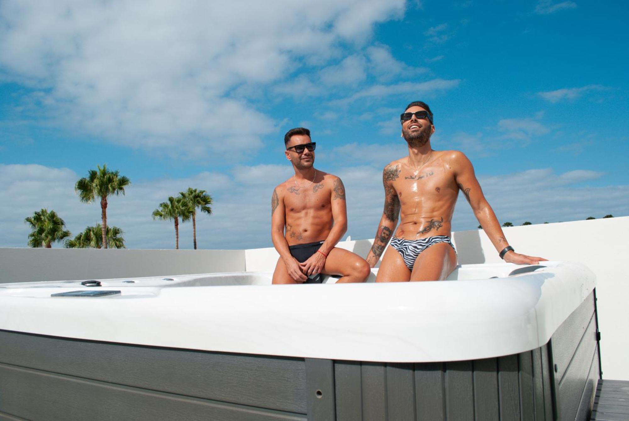 Mar Bianco - Gay Men Only Aparthotel