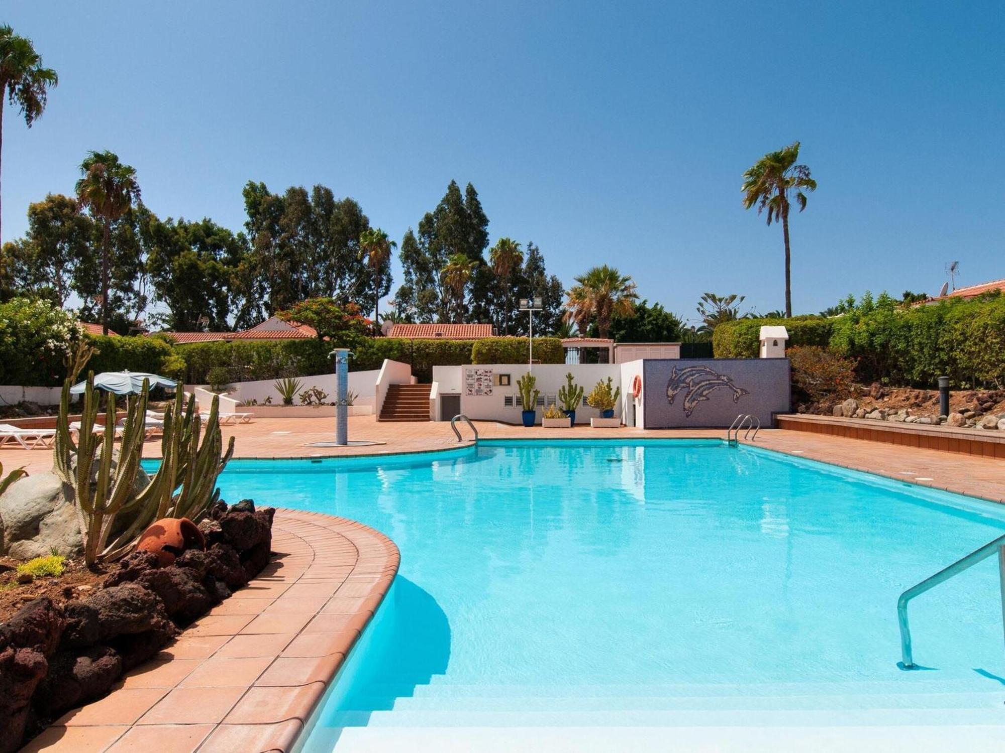 Central Bungalow With Communal Pool In Maspalomas Ferienhaus
