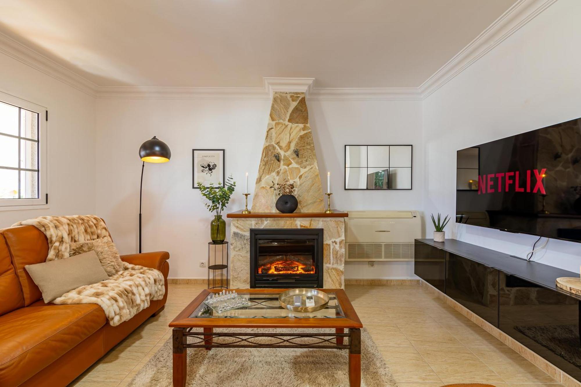 Villa Canarian Holiday - Meloneras Hill Private