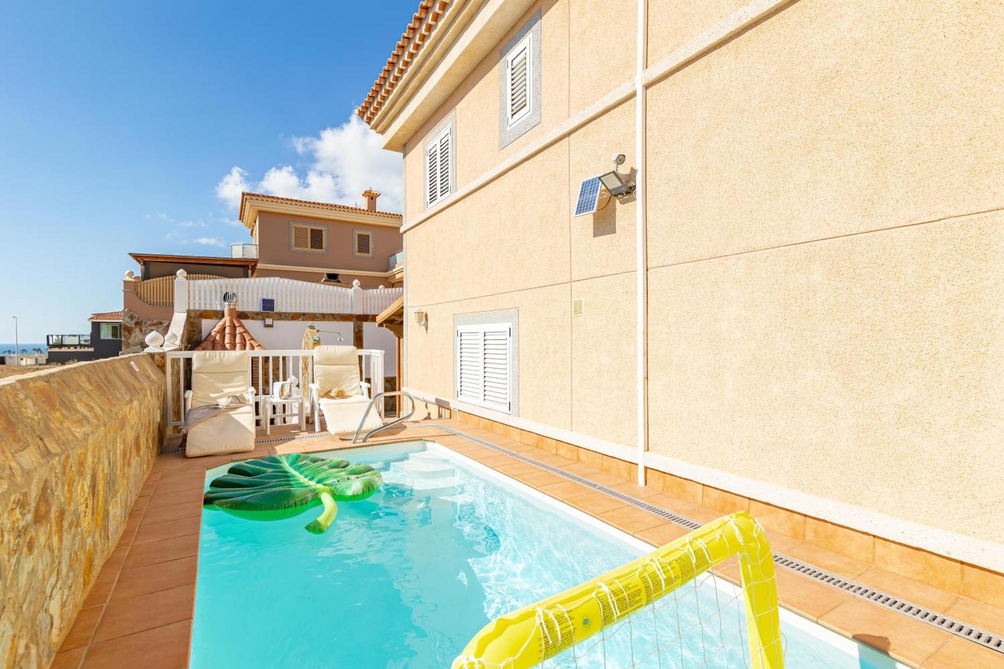 Canarian Holiday - Meloneras Hill Private *