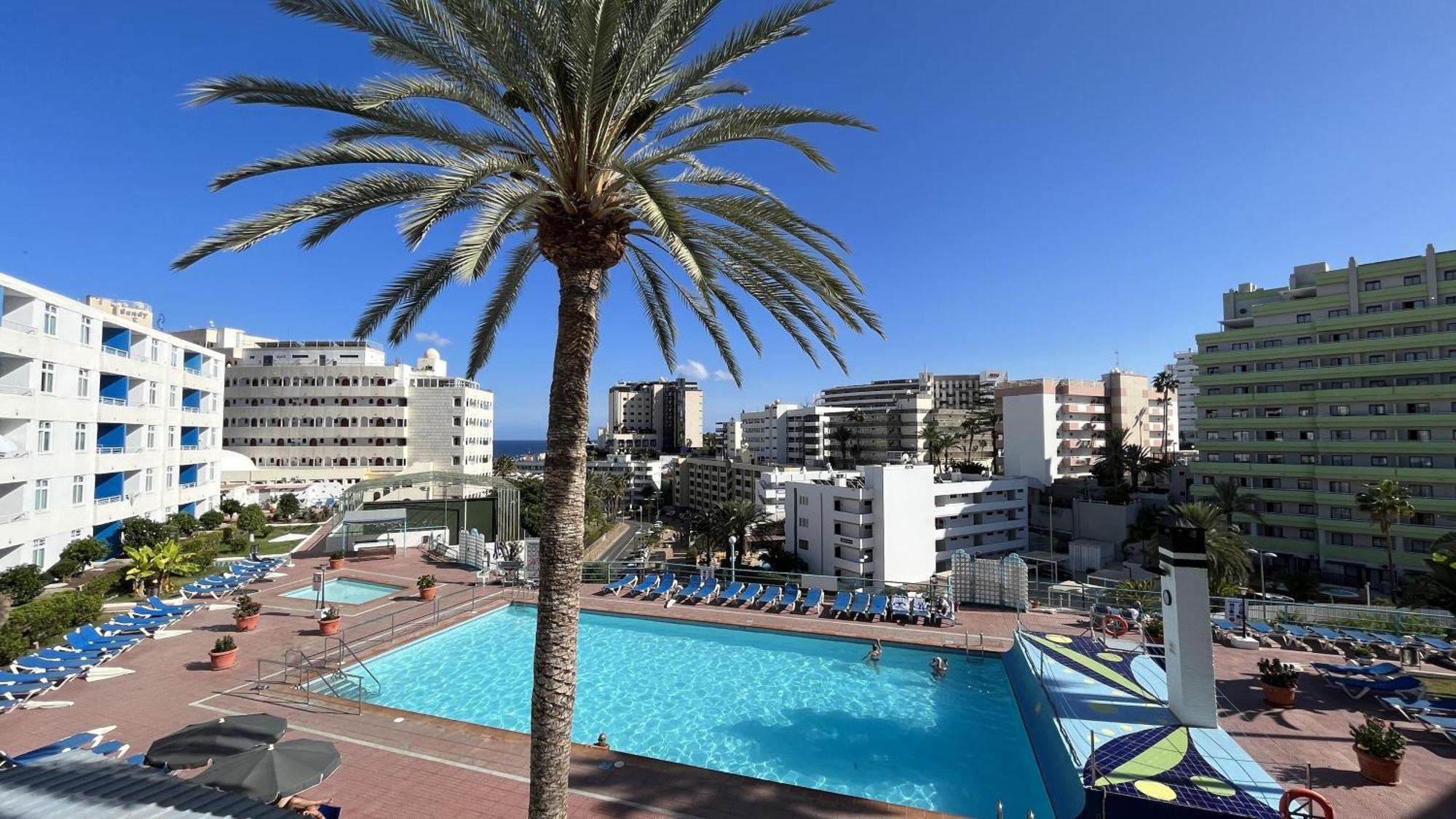 Renovated By The And Yumbo Centre Apartment Maspalomas (Gran Canaria)