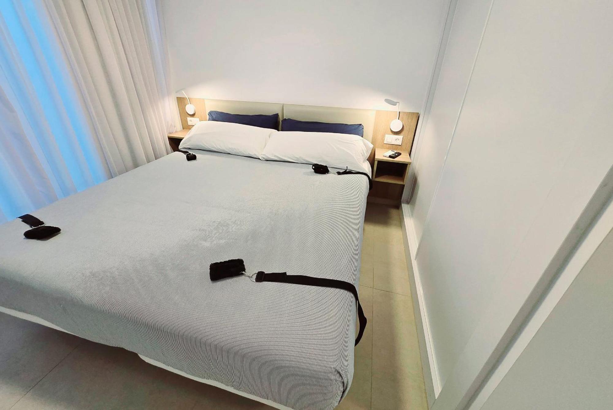 Aparthotel Mar Bianco - Gay Men Only