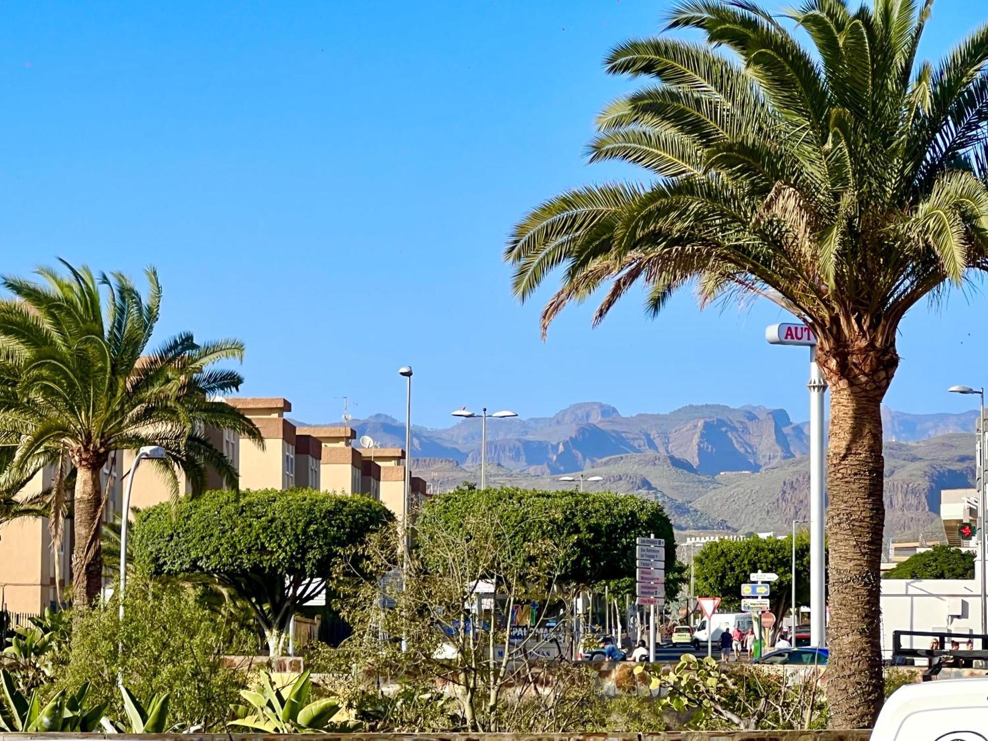 Beautiful 2-bed In Maspalomas Near Yumbo Apartment