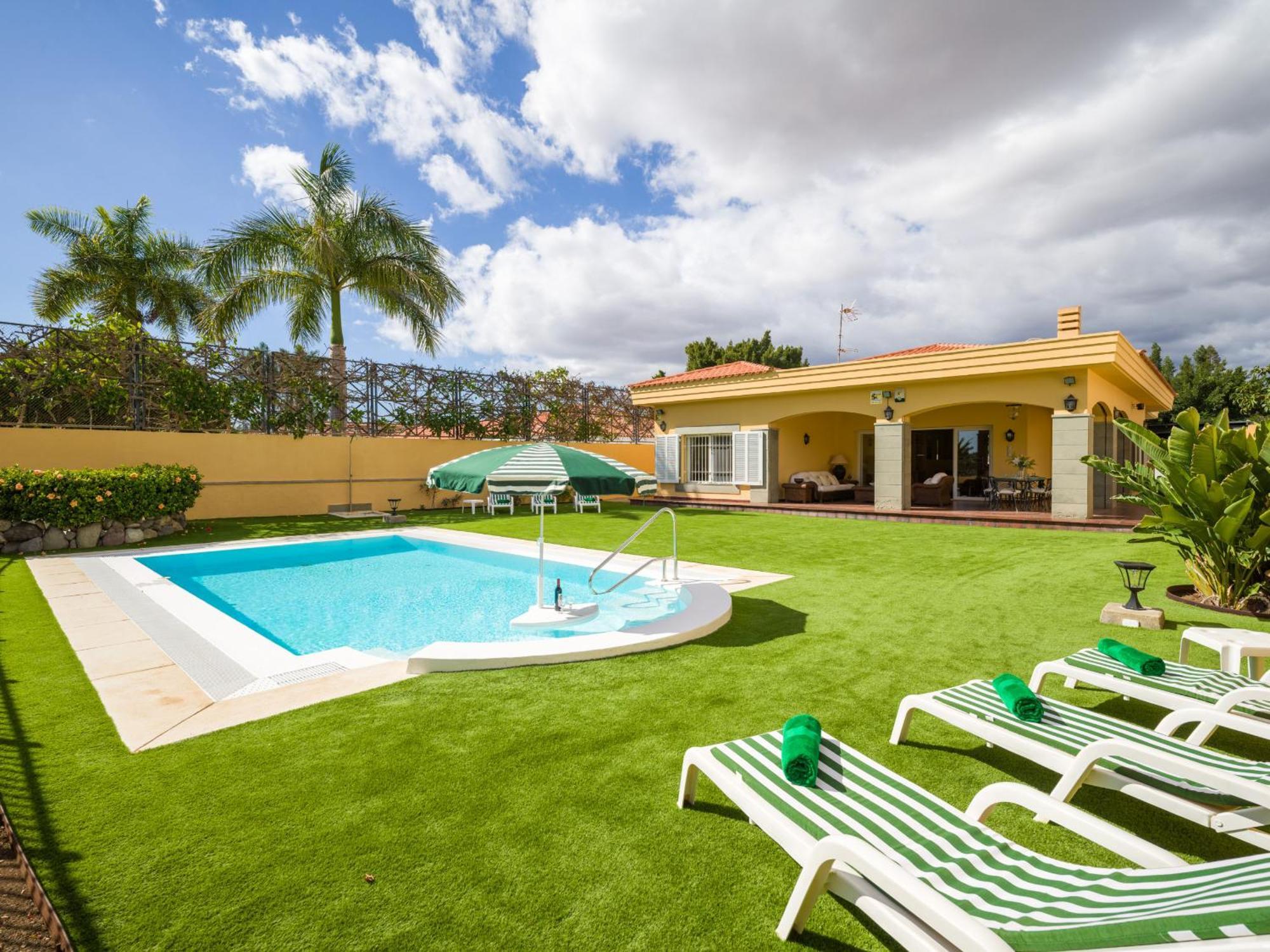 Golf Views By Canariasgetaway Chalet *