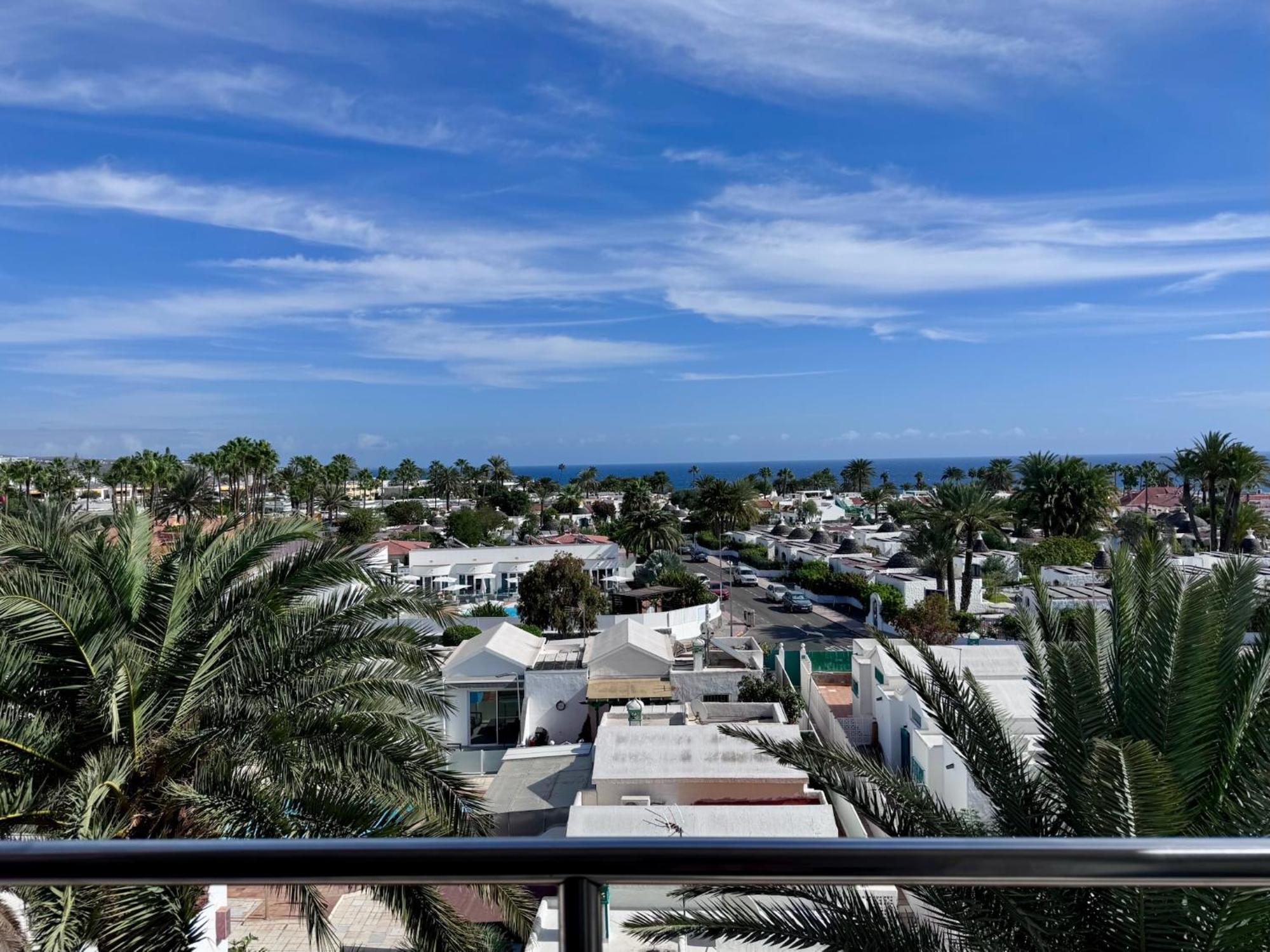 Excelsior I Sea View Apartment
