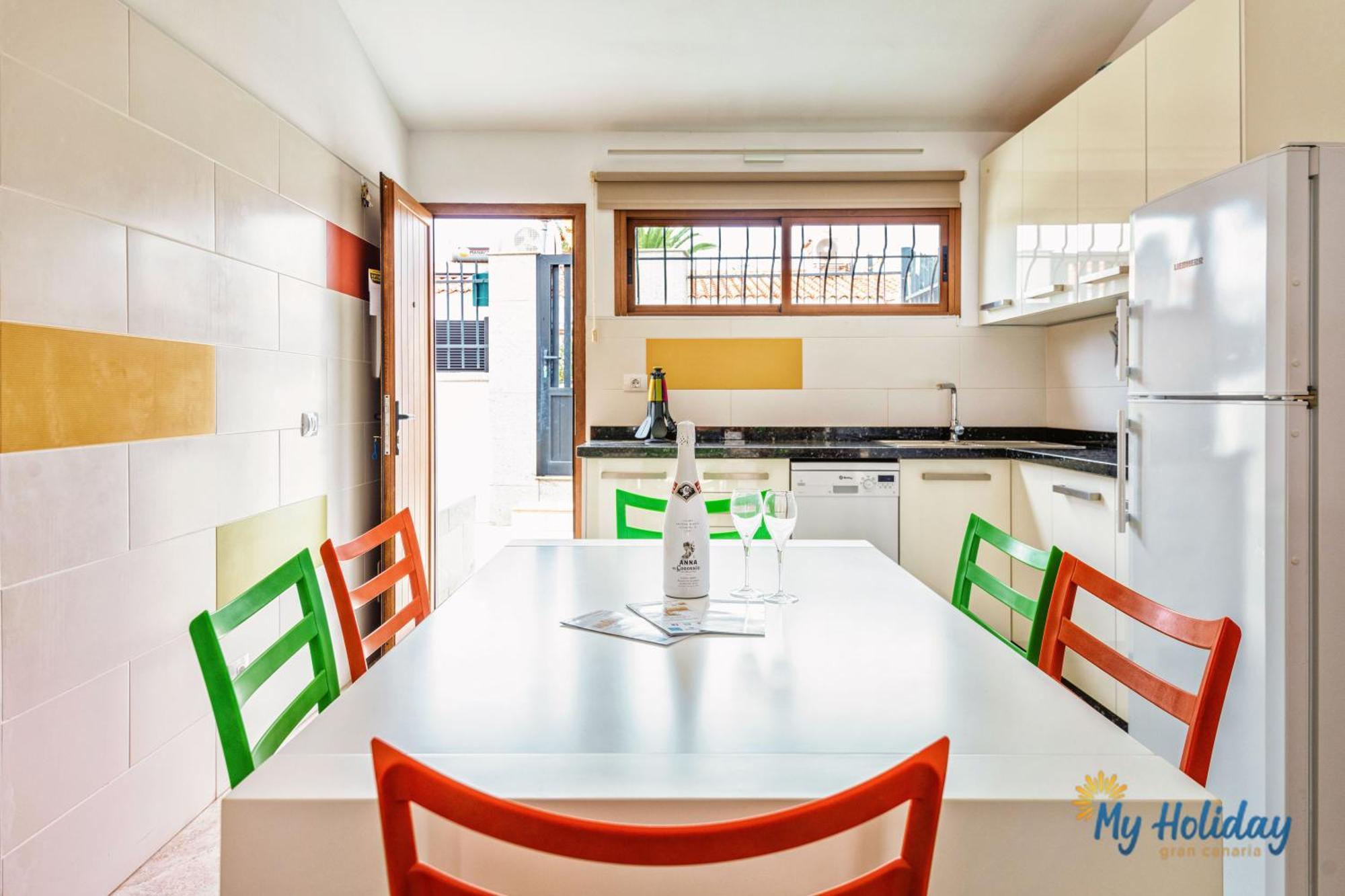 Sun Paradiso Apartment *
