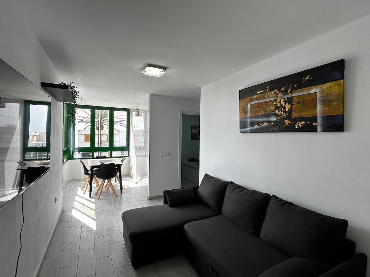 5 Minutes To - Heated Pool Appartement
