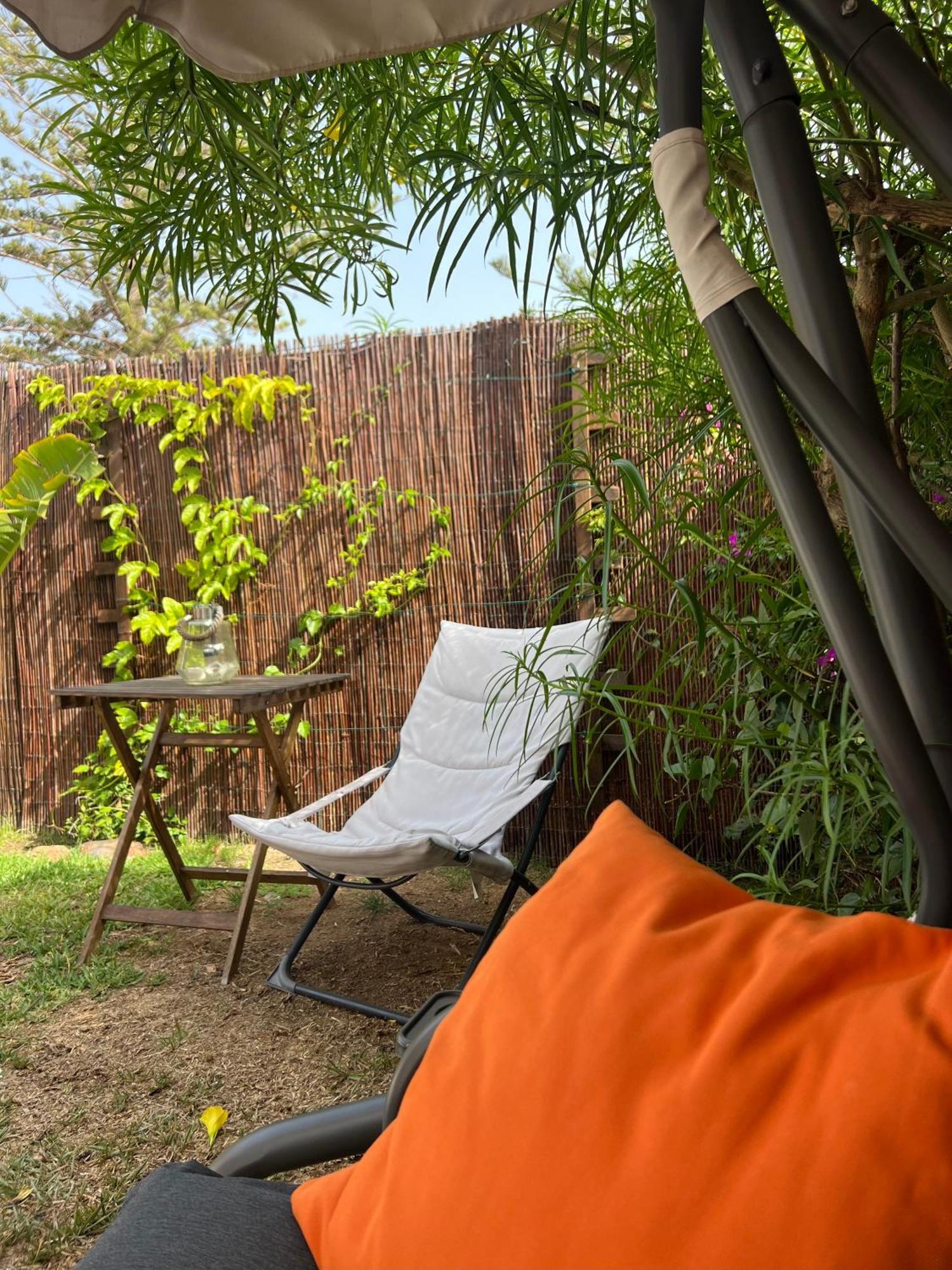Buzzstays: 1-bed Bungalow, Garden, Near Yumbo &