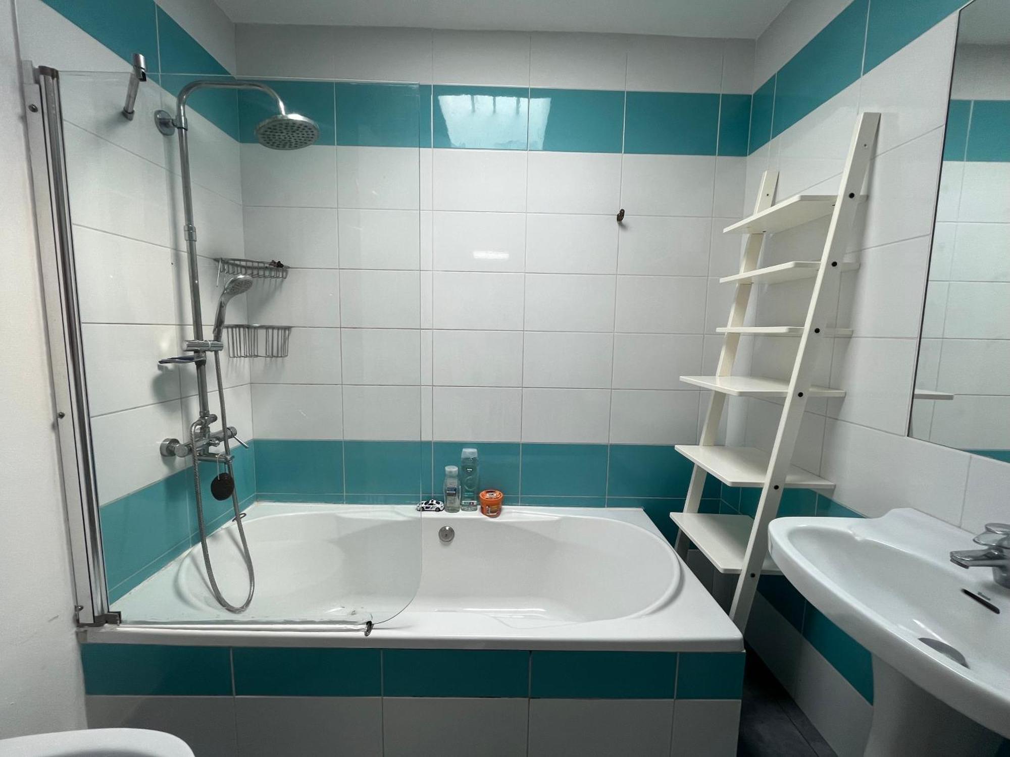 Double With Private Bathroom In Shared With Distant Sea View *