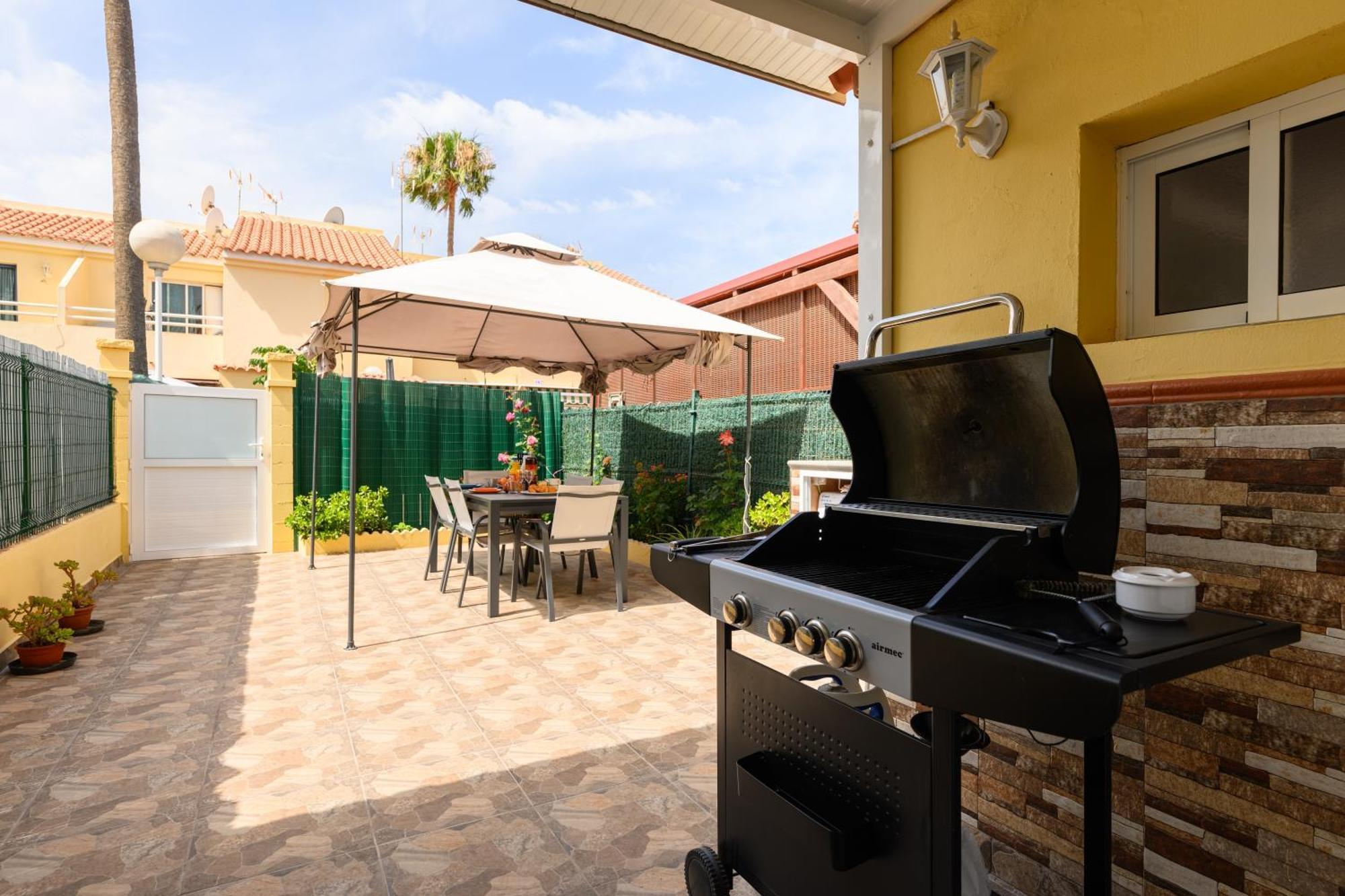With Terrace Bbq Pool In Hotel *