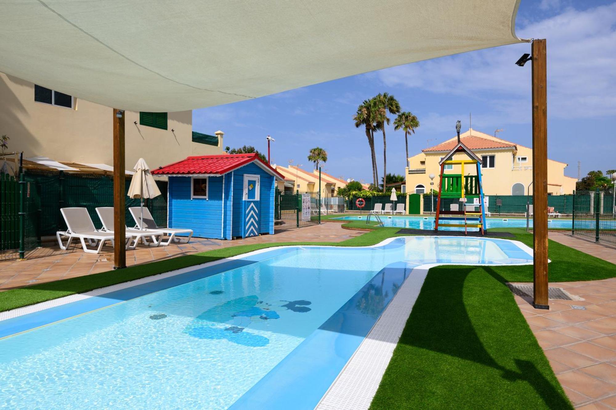 With Terrace Bbq Pool In Maspalomas (Gran Canaria)